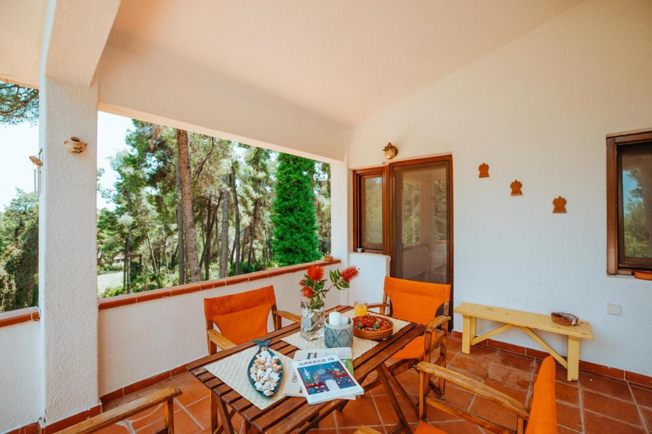 Beautiful Summerhouse In Sani'S Pine Forest Sani  외부 사진
